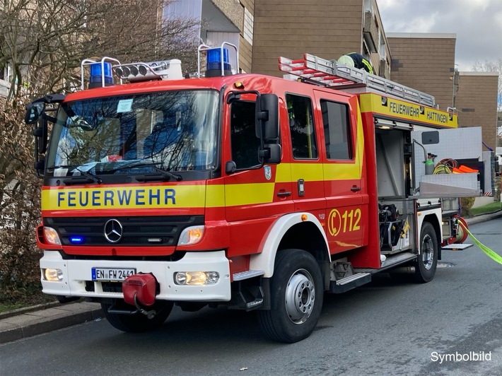 FW-EN: Brand in einer Stromunterverteilung