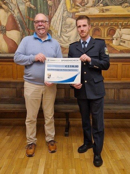 BPOL-TR: Neujahrskonzert des Bundespolizeiorchesters Hannover - mehr als 2.500 Euro Spendeneinnahmen