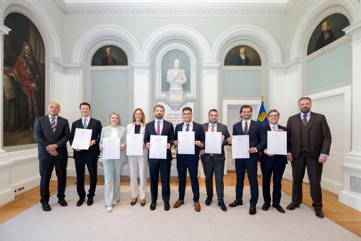 Rechtsanwaltsdiplome feierlich überreicht