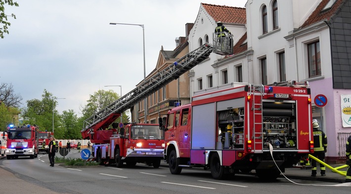 FW Celle: Rauchentwicklung aus Wohnung