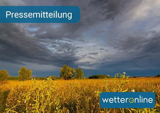 Spätsommer geht auf Tauchstation  - Herbst lässt seine Muskeln spielen