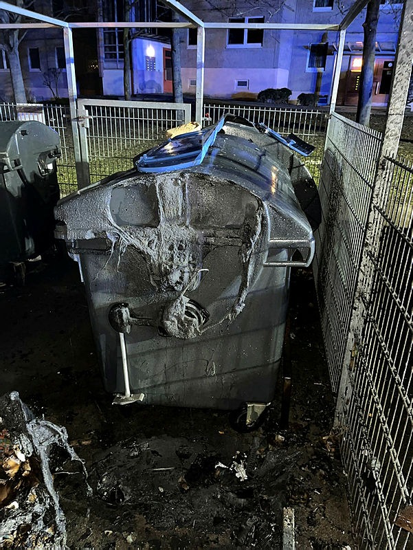 LPI-EF: Feuerteufel unterwegs im Erfurter Süden