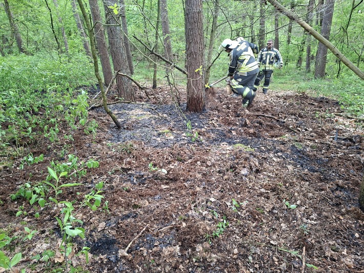 FW Hünxe: Vegetationsbrand in Drevenack