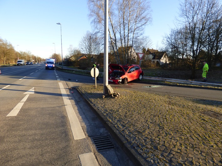 POL-CE: Ein Schwerverletzter nach Verkehrsunfall