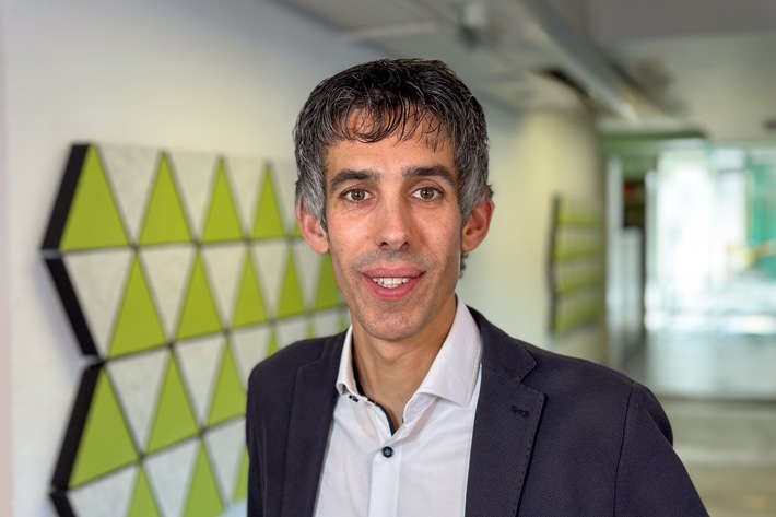 Medienmitteilung: Sandro Spaeth neu Experte für Mobilität & Reisen bei Comparis
