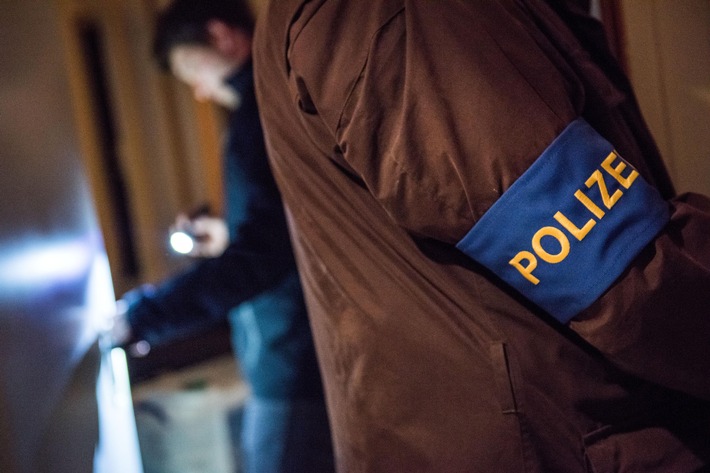 BPOLD FRA: Aktion gegen mutmaßliche Schleuserbande - Bundespolizei mit mehr als 180 Beamten im Einsatz