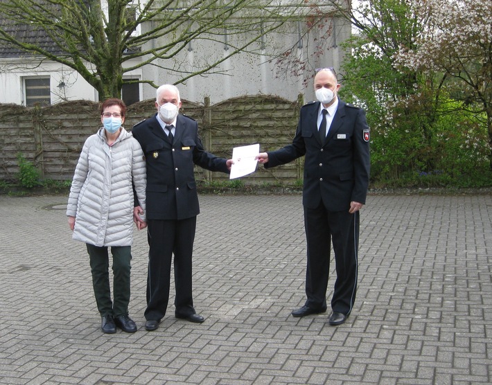 POL-WHV: Polizeistation Schortens verabschiedet Leiter (mit Bild)