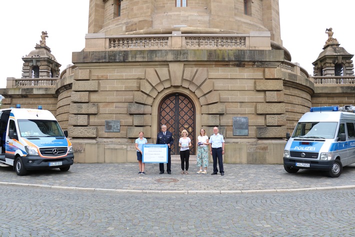 POL-MA: Mannheim/Heidelberg/Rhein-Neckar-Kreis: Virtueller Spendenlauf des Polizeipräsidiums Mannheim - Spenden an ASB Wünschewagen übergeben