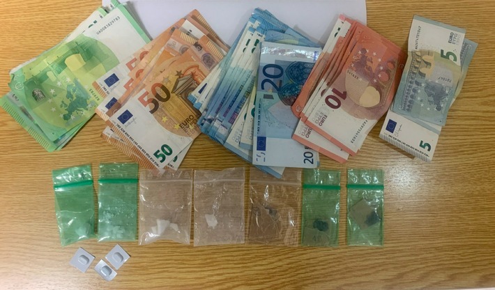 BPOL NRW: Flüchtiger mit Betäubungsmitteln durch Bundespolizei festgenommen
