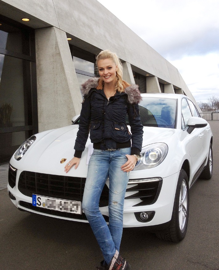 &quot;GRIP - Das Motormagazin&quot;: Der schnellste Fiat 500 der Welt / Porsche Macan vs. Mercedes GLA 45 AMG / Autoversteigerung / Sendetermin: Sonntag, 30. März 2014, um 18:00 Uhr bei RTL II