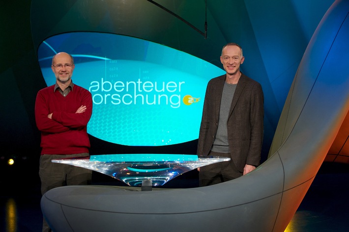 Harald Lesch und Christoph Süß präsentieren &quot;Der Weltuntergang - live&quot;/ ZDF zeigt &quot;Abenteuer Forschung spezial&quot; über ein mystisches Datum (BILD)