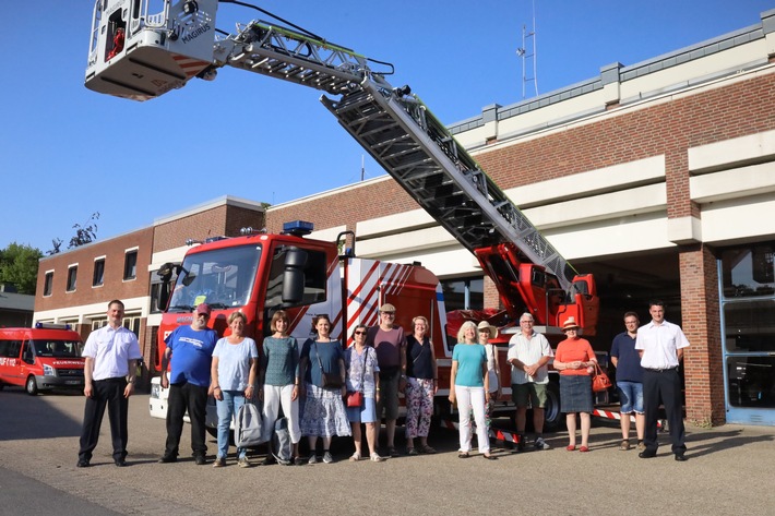 FW-KLE: Städtische Singgemeinde besuchte die Feuerwehr