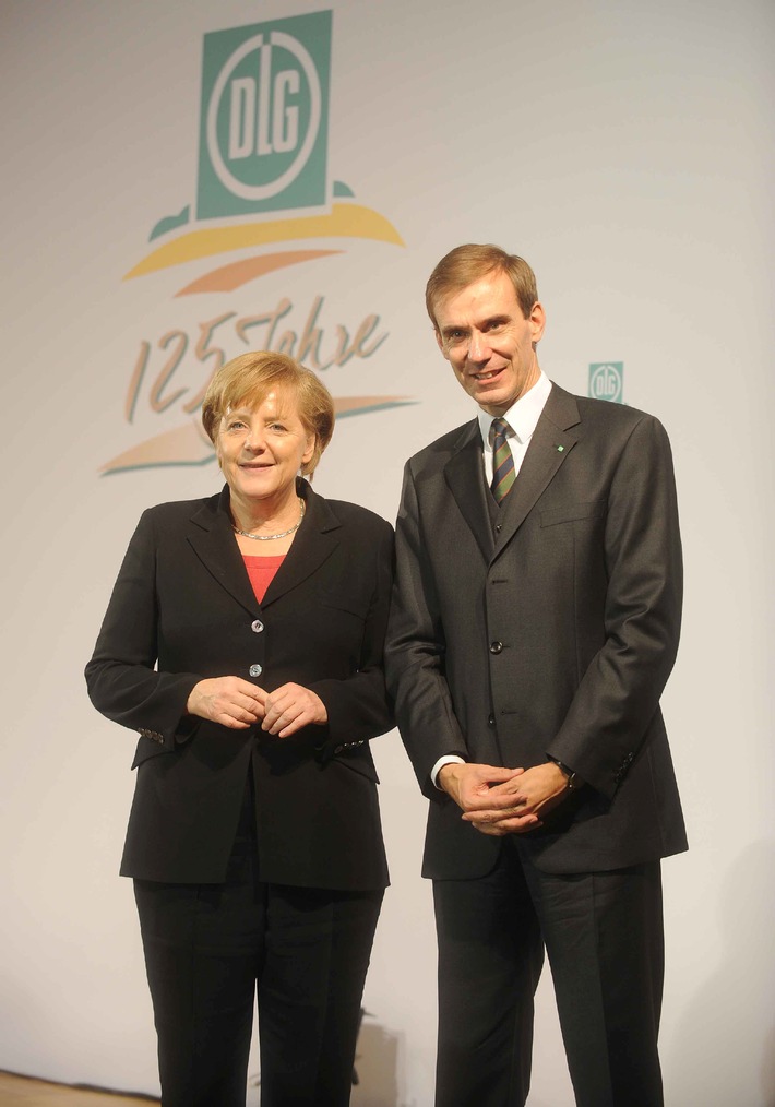 Bundeskanzlerin Angela Merkel: 
Fortschritt einzige Antwort auf die globalen Herausforderungen der Agrar- und Ernährungswirtschaft (mit Bild)