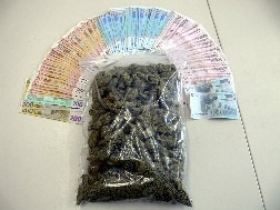 POL-MFR: (653)  Festnahme von Drogenhändlern im Raum Altdorf