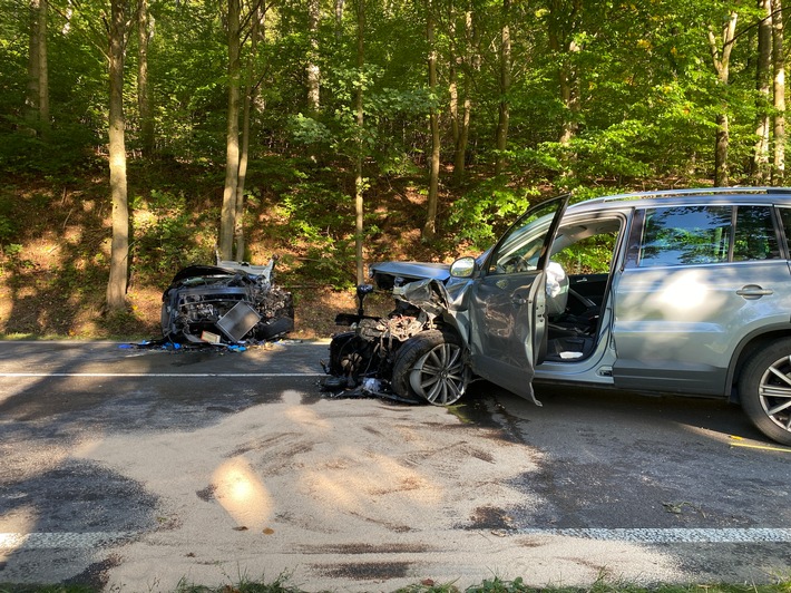 FF Olsberg: Schwerer Verkehrsunfall auf B480 Olsberg Richtung Assinghausen