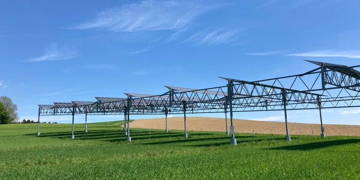 Agri-Photovoltaik-Anlagen schützen Pflanzen vor Dürre