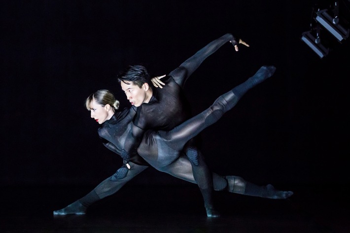 3sat zeigt Tanzprojekt &quot;Swan Lakes&quot; von Eric Gaulthier