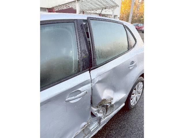 POL-CUX: Verkehrsunfallflucht in der Nordfeldstraße in Cuxhaven - Zeugenaufruf (Lichtbild in der Anlage)