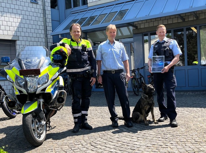 POL-BN: Sommerfest der Polizeiwache Bonn-Duisdorf Bühnenprogramm, Vorführungen und Spielangebote für Kinder