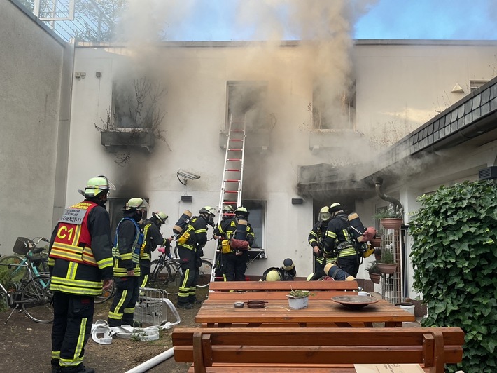 FW-DO: Wohnungsbrand in der östlichen Innenstadt fordert ein Menschenleben