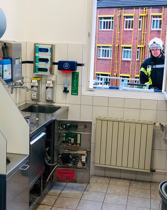 FW-GE: Entstehungsbrand in einem Krankenhaus