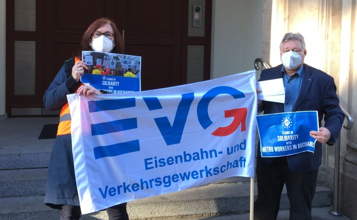 EVG Martin Burkert: Nach Entlassungsplänen für Beschäftigte – Protestaktion vor der Rumänischen Botschaft