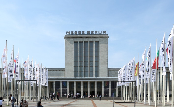 Technik, Ausstattung und Beratung - eigener Bereich für
Eventdienstleistungen auf der Stage|Set|Scenery