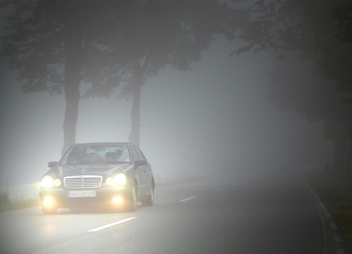 GTÜ: Nebel und Schmuddelwetter - Sicher durch die dunkle Jahreszeit (BILD)