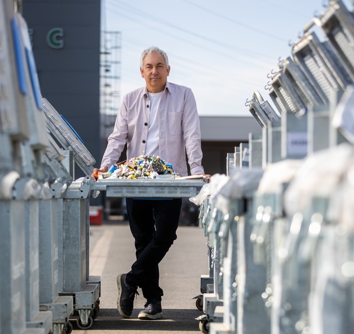 NRW-Preis Ressourcenschonung: Accurec-Recycling GmbH aus Krefeld erhält Hauptpreis in der Kategorie „Ressourcenschonendes Produkt“ für innovatives Recycling von Altbatterien