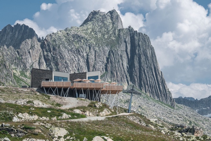 Medienmitteilung: Erstes Schweizer Bergrestaurant mit 16 GaultMillau-Punkten