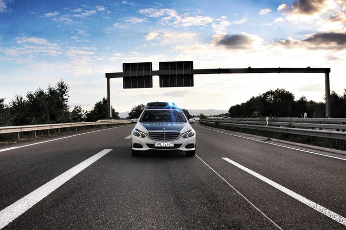 POL-VDKO: Audi Fahrer unter Drogeneinfluss auf der Autobahn unterwegs