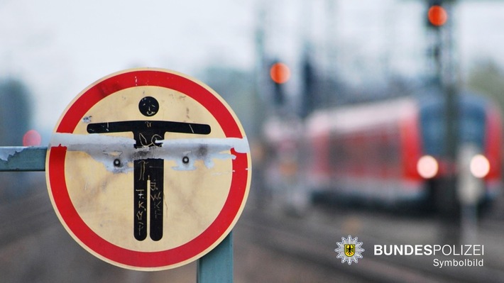 Bundespolizeidirektion München: Vorfall am S-Bahn Haltepunkt Fasanerie / Schnellbremsung verhindert Personenunfall