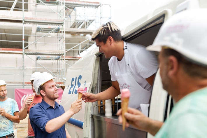 Mit Gelato gegen die Hitze auf der Baustelle