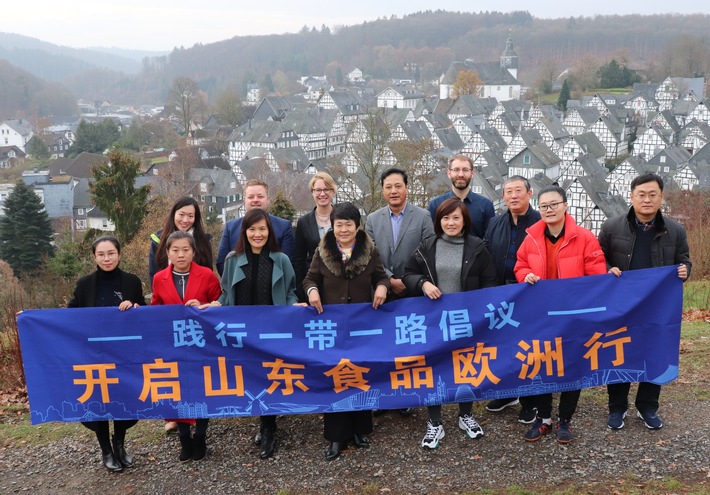 Chinesische Delegation zu Gast bei Quh-Lab / Großes Interesse der Shandong Food Industry an neuen Forschungsarbeiten aus Siegen