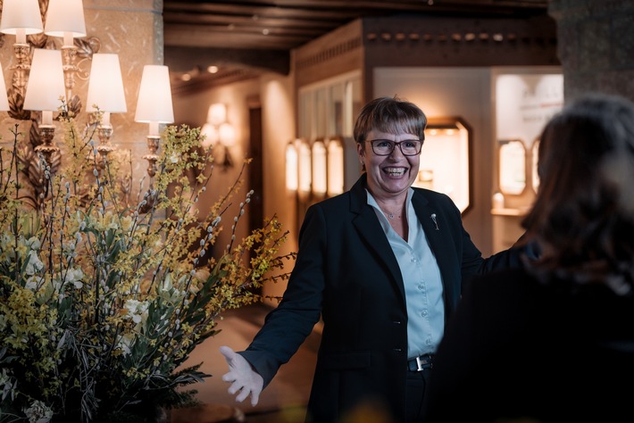 Frauenpower im Gstaad Palace: Beste Guest Relations Managerin des Jahres 2023 und beste Spa-Managerin
