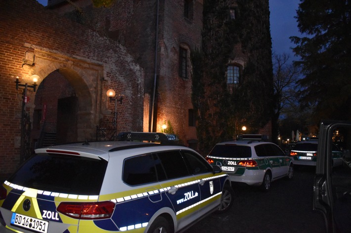 HZA-KR: Gemeinsame Pressemitteilung der Staatsanwaltschaft Krefeld und des Hauptzollamts Krefeld Zoll Krefeld durchsucht Gastronomiebetrieb in Brüggen - Ermittlungen wegen Schwarzarbeit dauern an