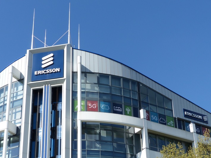 Die Ericsson-Firmenzentrale für den Markt Westeuropa in Düsseldorf. Weiterer Text über ots und www.presseportal.de/nr/13502 / Die Verwendung dieses Bildes ist für redaktionelle Zwecke honorarfrei. Veröffentlichung bitte unter Quellenangabe: "obs/Ericsson GmbH"