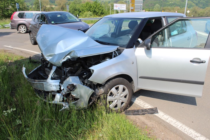 POL-PDKL: Verkehrsunfall mit Verletzten