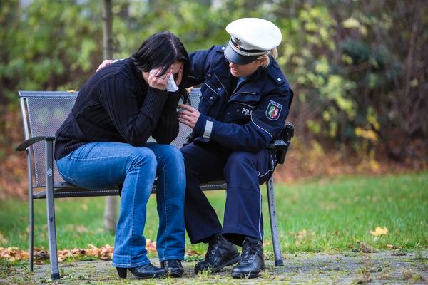 POL-REK: 19-Jähriger das Handy geraubt - Erftstadt