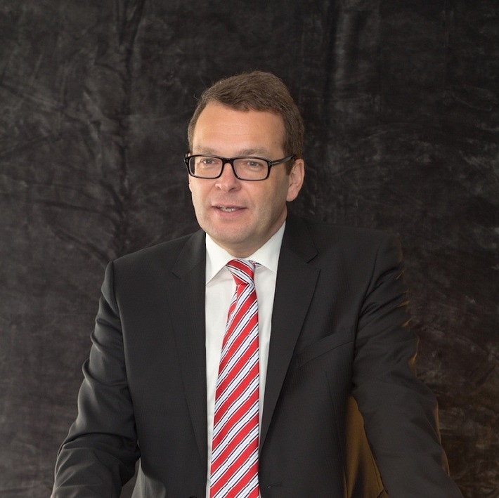 Neue Führung beim Hamburger Bankenverband / Vorstandssprecher von DONNER &amp; REUSCHEL zum Vorsitzenden gewählt