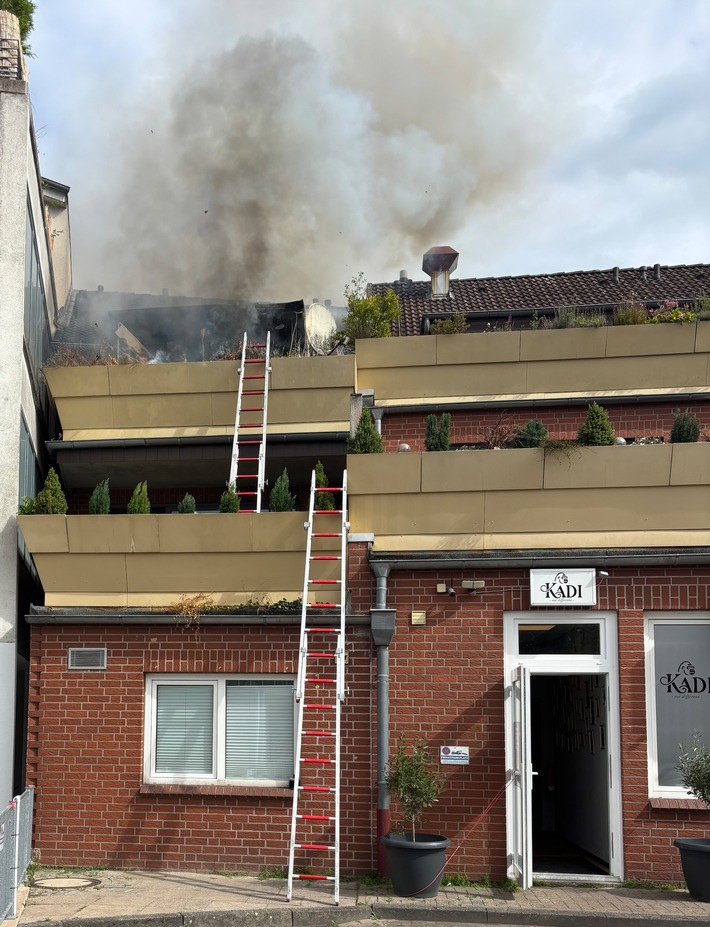 FW Osterholz-Scharm.: Wohnungsbrand in der Innenstand von Osterholz-Scharmbeck