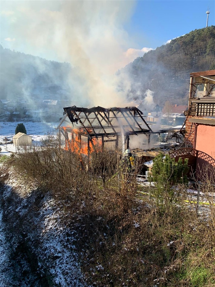 POL-PDNW: Scheunenbrand in Elmstein-Appenthal