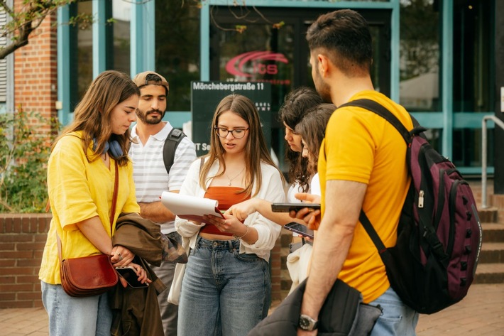 Zahl der Erstsemester erneut gestiegen