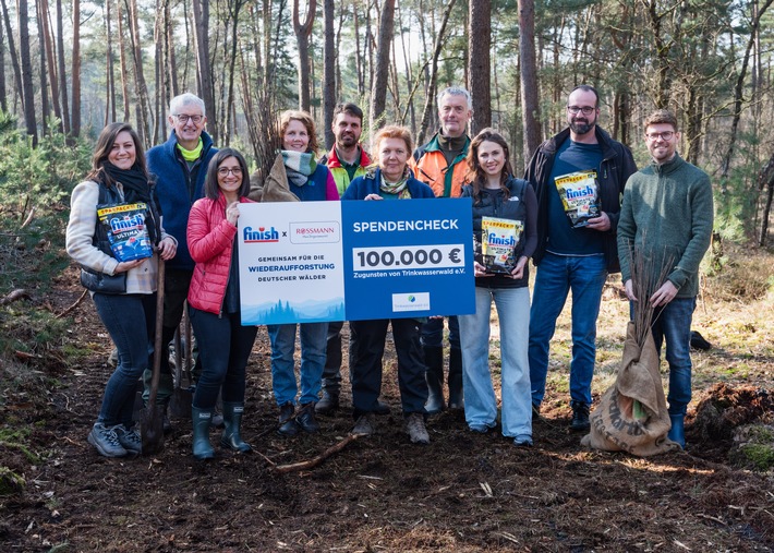 Unsere Wälder stärken, das Grundwasser schützen und Zuhause Wasser sparen: Finish geht auch 2026 zum Weltwassertag voran