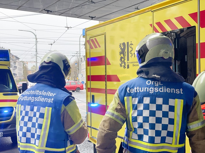 FW Dresden: Verkehrsunfall mit Verletzten