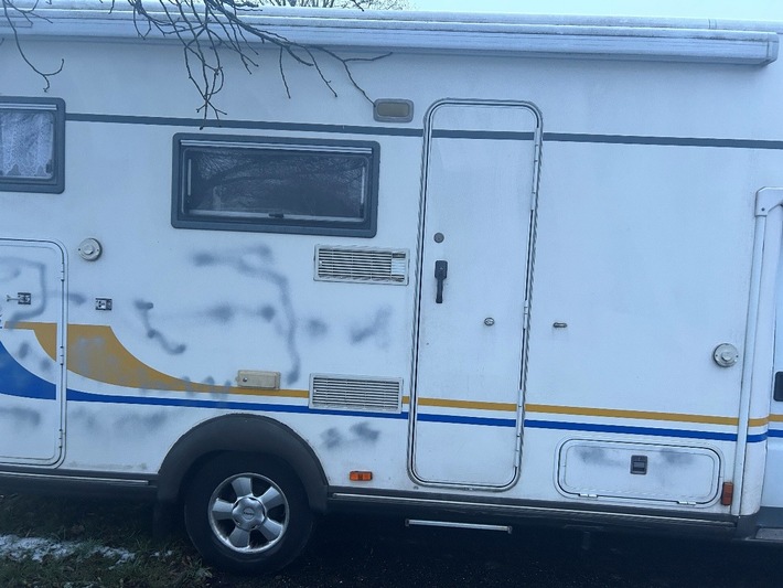 POL-PDLD: Kapsweyer - Zeugenaufruf: Wohnmobil zerkratzt und mit Farbe beschmiert