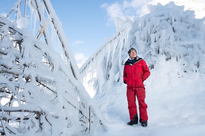 Meilenstein in der Gletscherpflege: Schnei- und Ice-Stupa-Testanlage in Betrieb