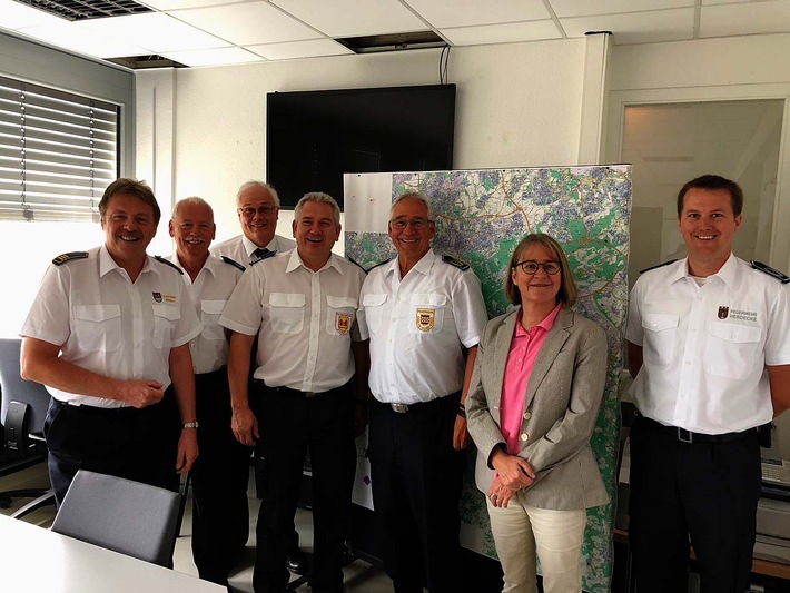 FW-EN: &quot;Politik vor Ort&quot; bei den Feuerwehren - Landtagsabgeordnete Dr. Nadja Büteführ trifft den Kreisfeuerwehrverband Ennepe-Ruhr e.V.