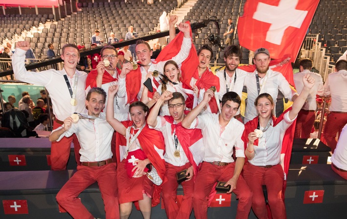 SwissSkills Team setzt auf Ausrüstung von Debrunner Acifer und gewinnt 20 Medaillen