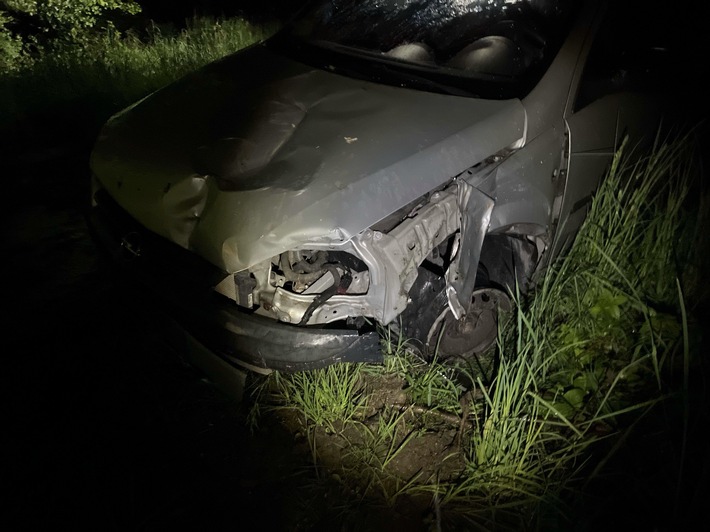 POL-COE: Senden, Ottmarsbocholt/ Unfall verursacht und geflüchtet